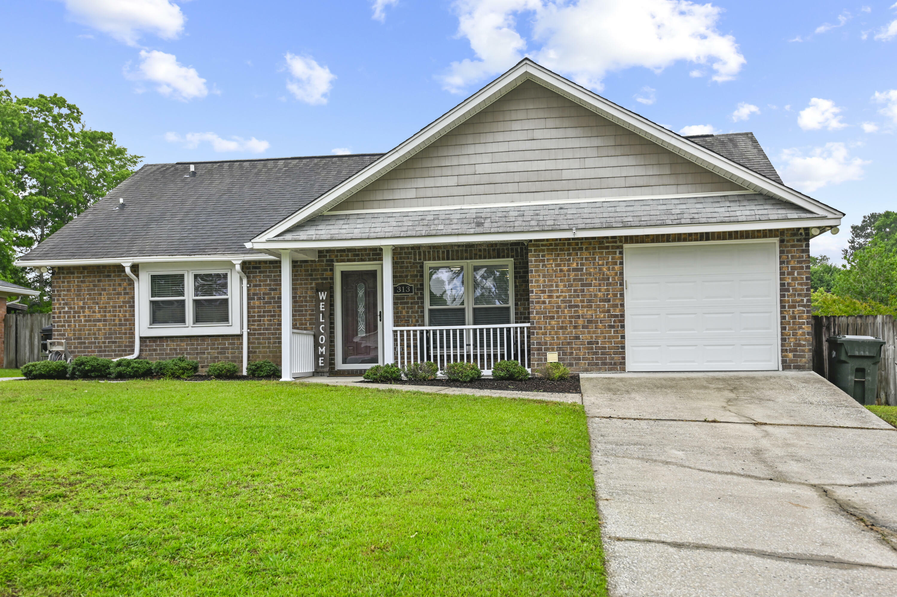 Property Photo: 313 Janice Street SC 29445