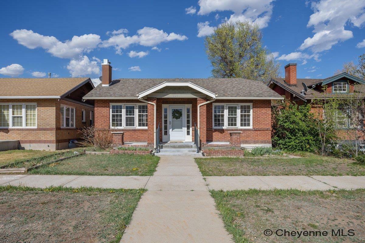 2921 Thomes Ave  Cheyenne WY 82001 photo