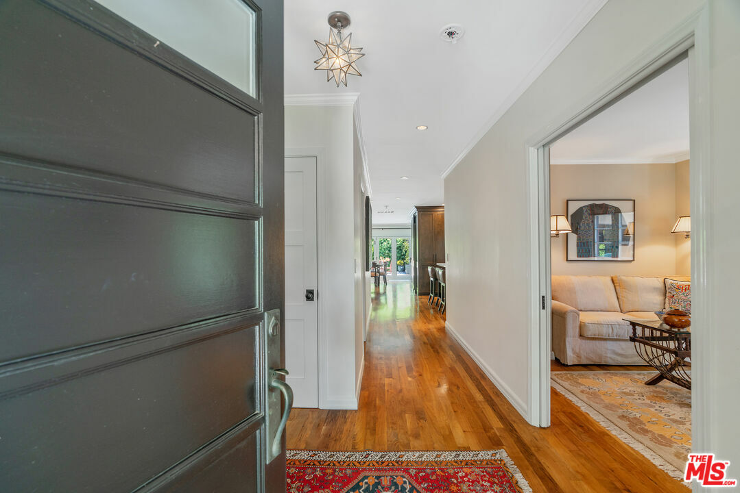 Property Photo: 6715 Colgate Ave CA 90048