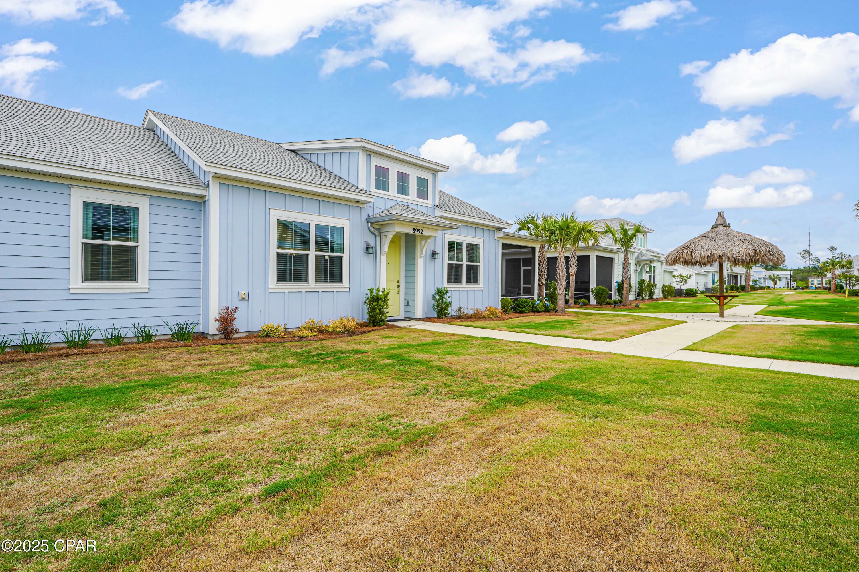 Property Photo: 8952 Coral Reef Way FL 32413