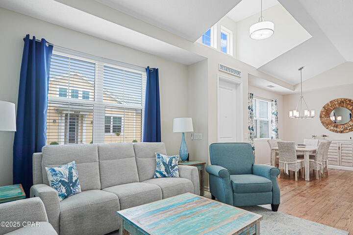 Property Photo: 8952 Coral Reef Way FL 32413