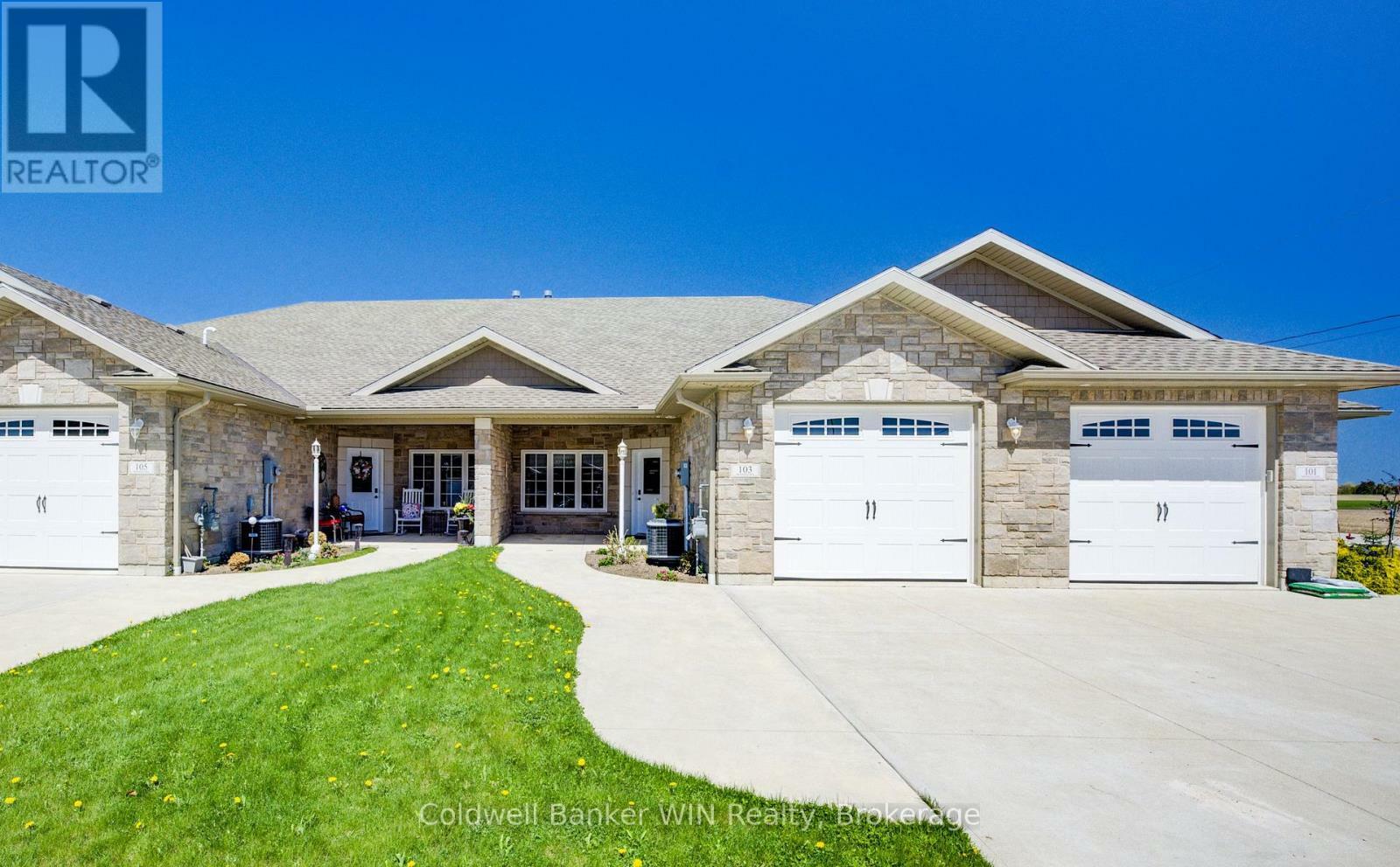 103 Broomers Crescent  Wellington North (Mount Forest) ON N0G 2L2 photo