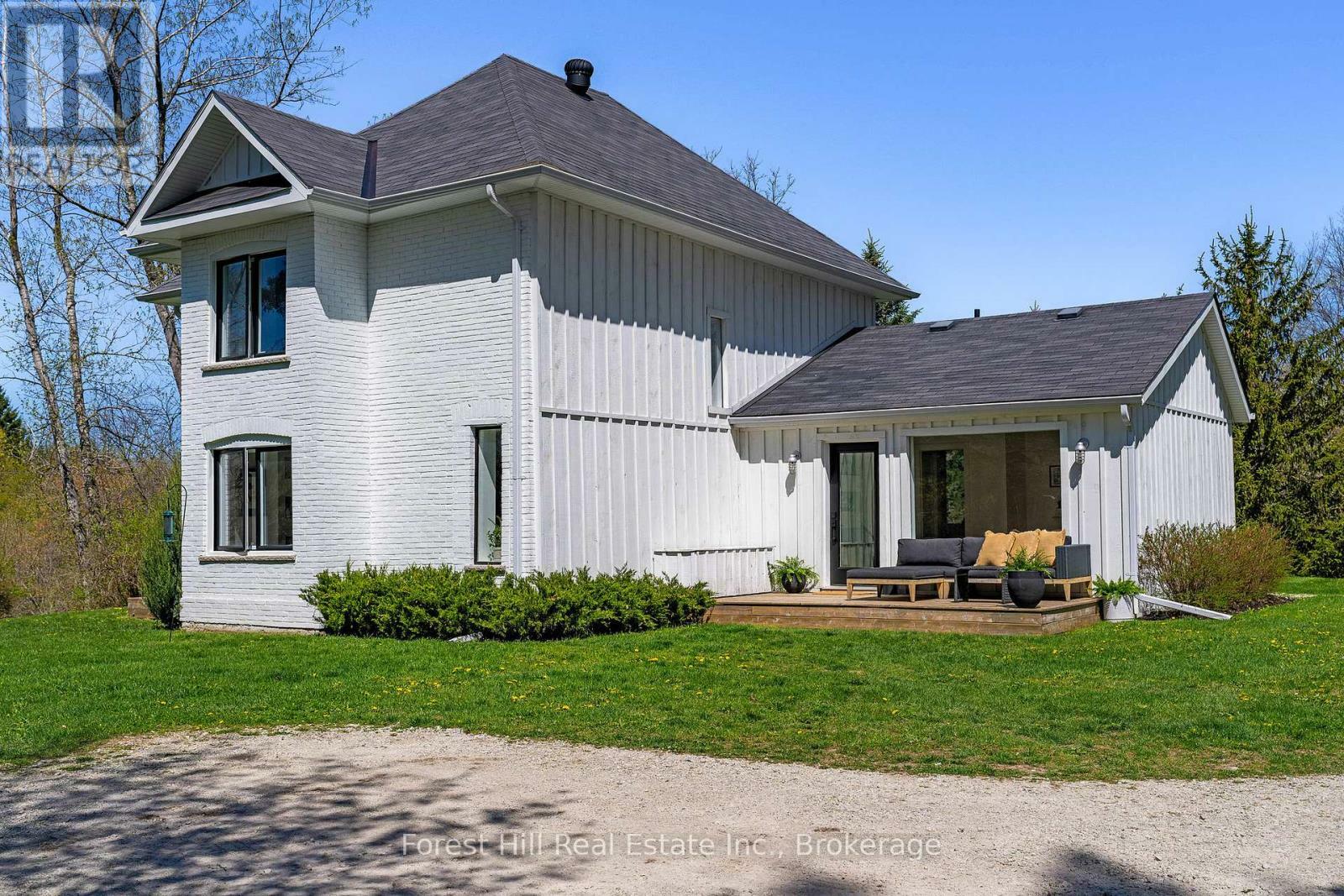 Property Photo: 7599 36/37 Nottawasaga Sideroad East ON L0M 1P0
