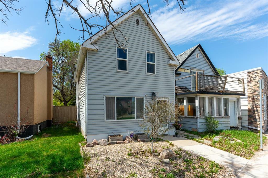 Photo de la propriété: 579 Archibald Street MB R2J 0X7