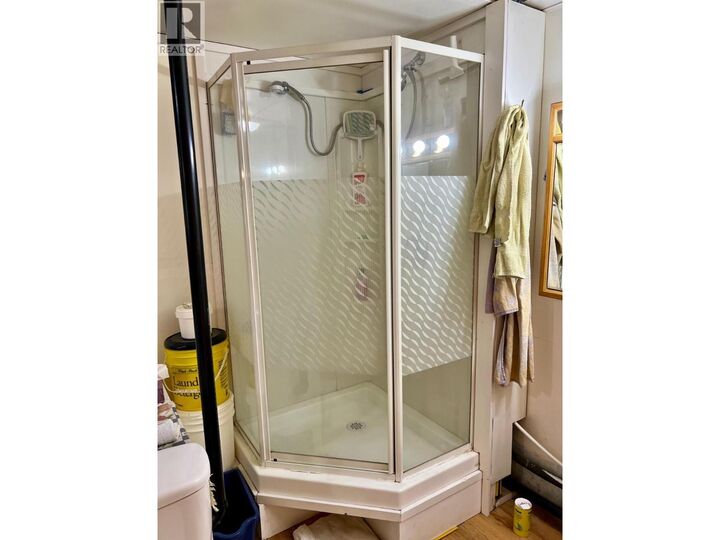 Photo de la propriété:  3003 3 Highway 11  BC V0B 1G1 