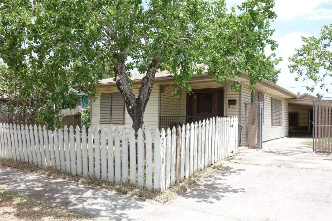 Property Photo: 2518 Halsey Street TX 78405