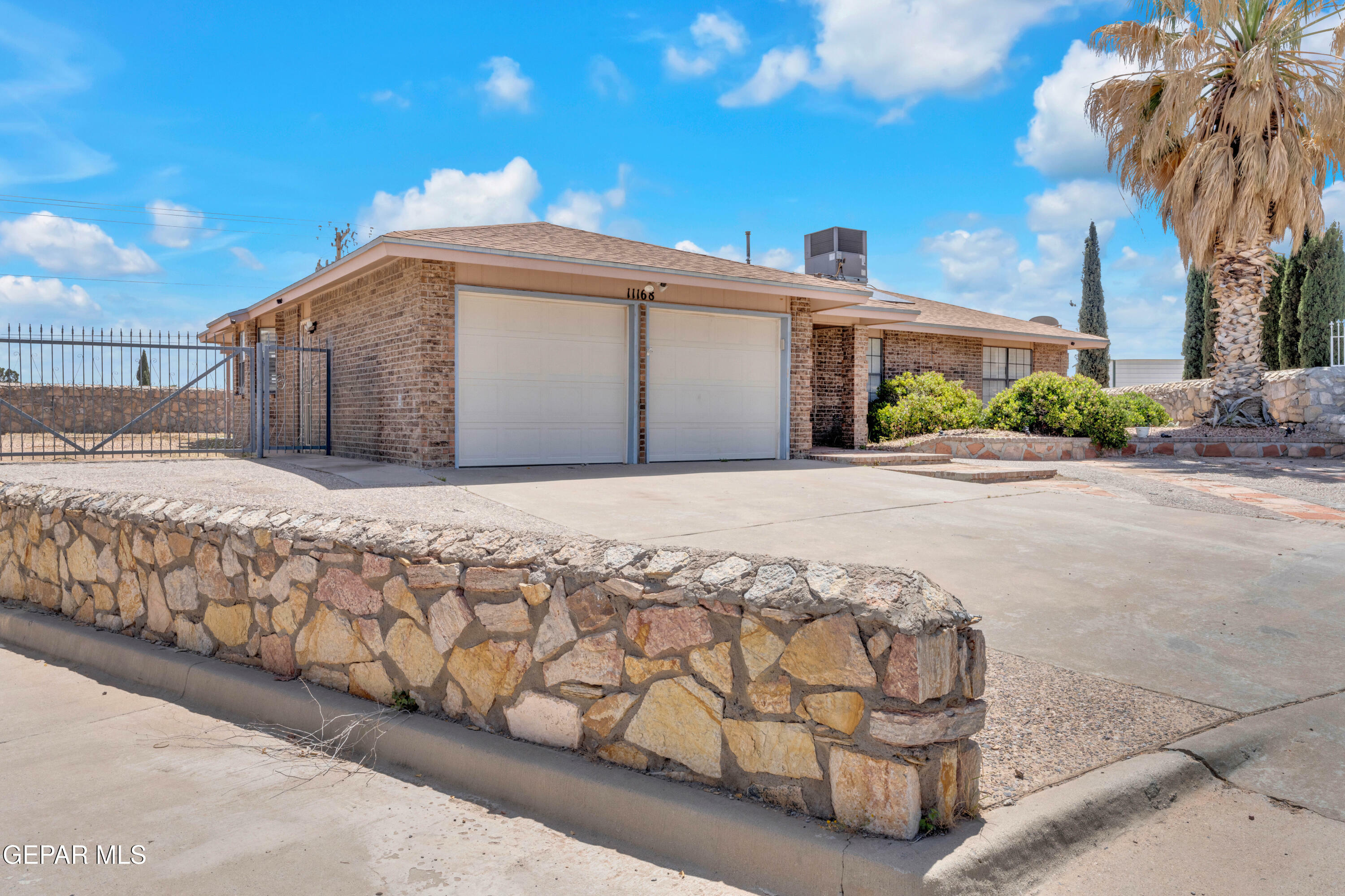 Property Photo: 11168 Loma Del Sol Drive TX 79934