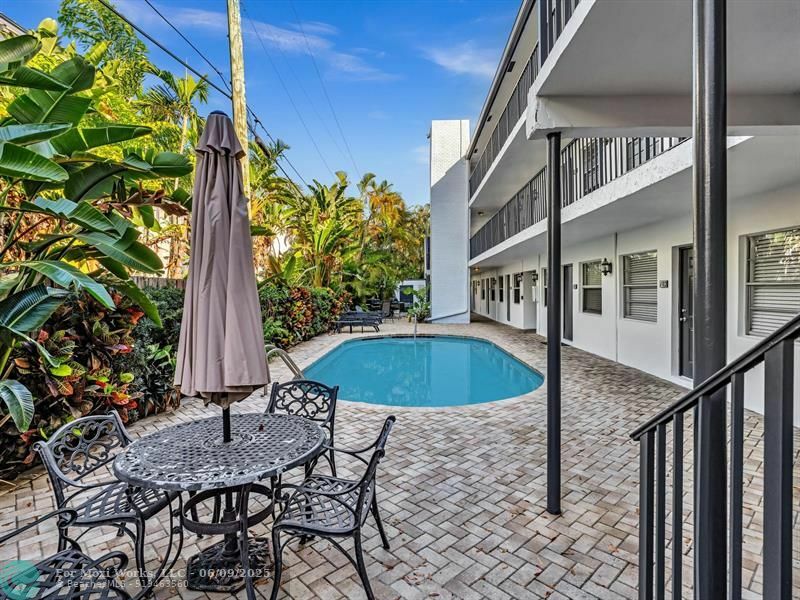 Property Photo: 215 NE 16th Ave 203 FL 33301