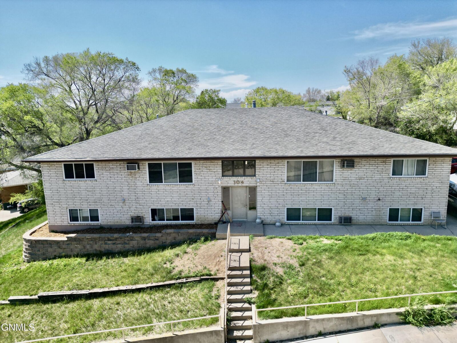 Property Photo:  104 6th Street NE  ND 58554 