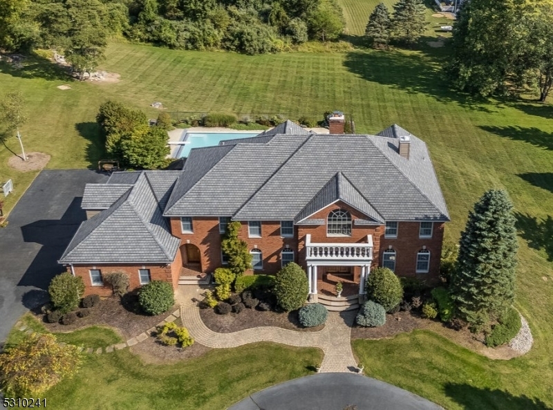 Property Photo: 4 Hook Mountain Dr NJ 08801