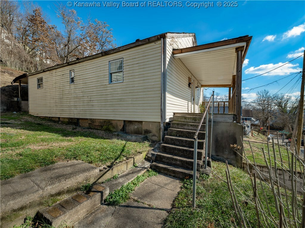Property Photo: 1302 Adele Street WV 25302