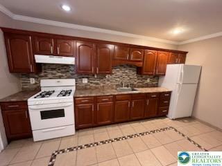Property Photo: 443 N 7th Street 2 PA 18102