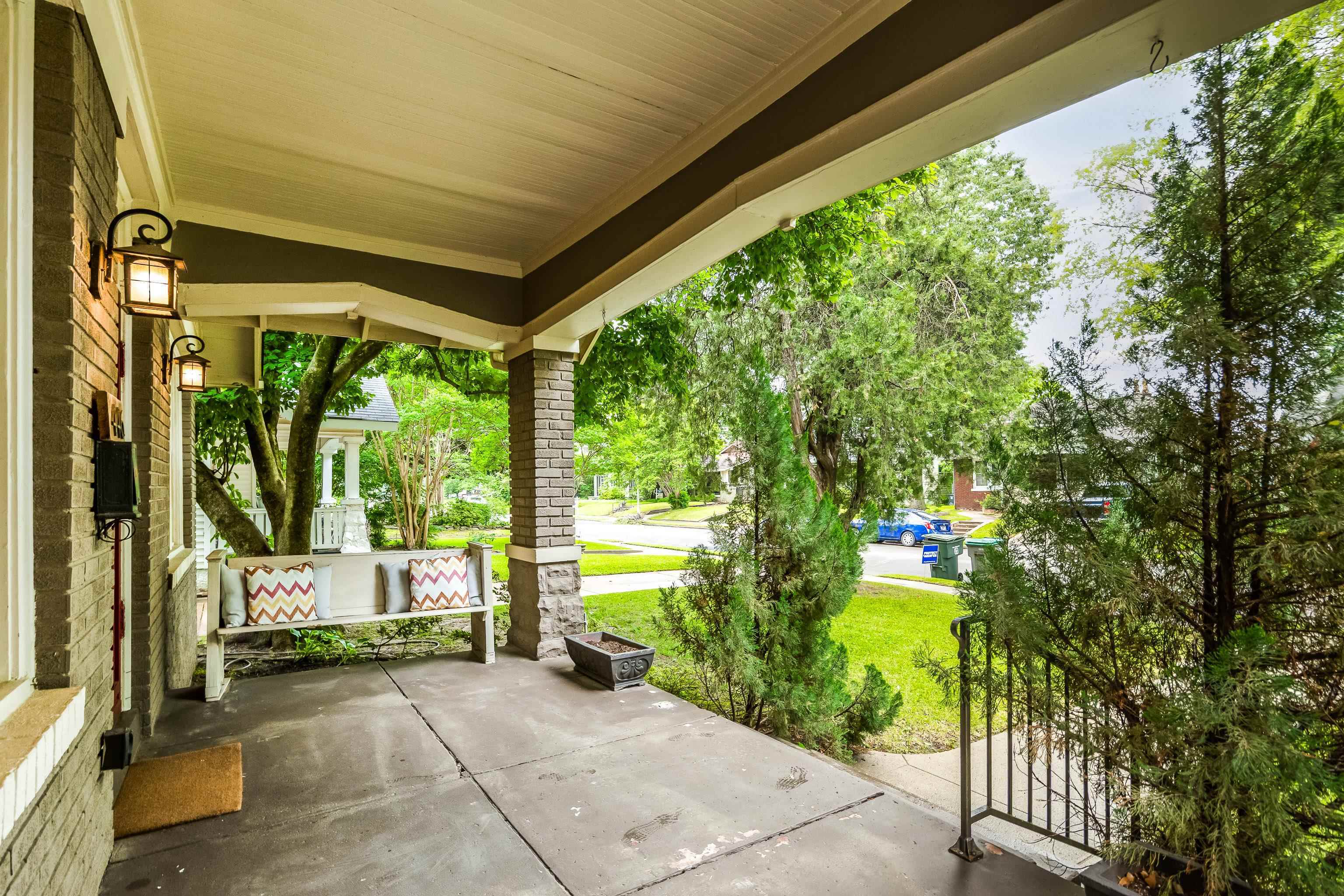 Property Photo: 446 Garland St TN 38104