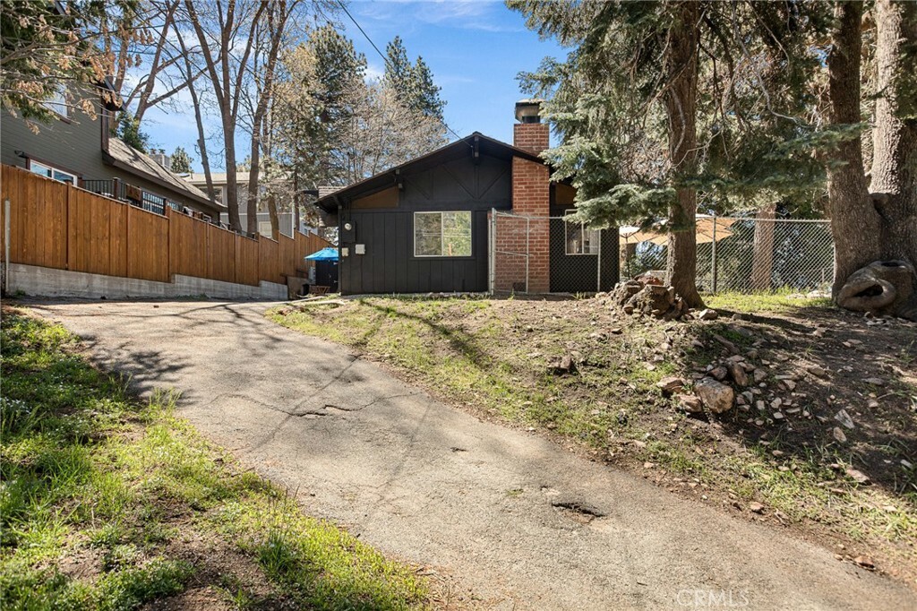 Property Photo: 2511 Catalina Drive CA 92382