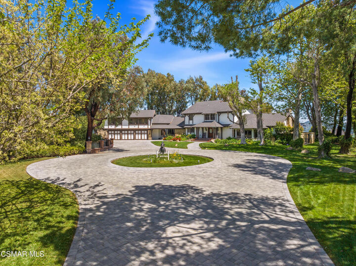 Property Photo:  2400 W Potrero Road  CA 91361 