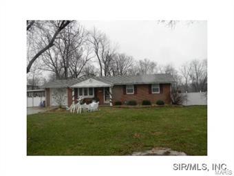 Property Photo: 130 S Center Street S IL 62024