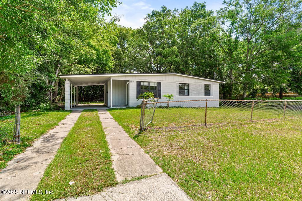 Property Photo:  5319 Bunche Drive  FL 32209 