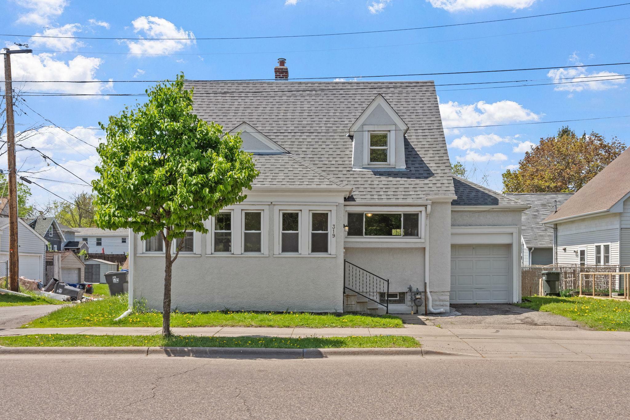 Property Photo: 319 Earl Street MN 55106