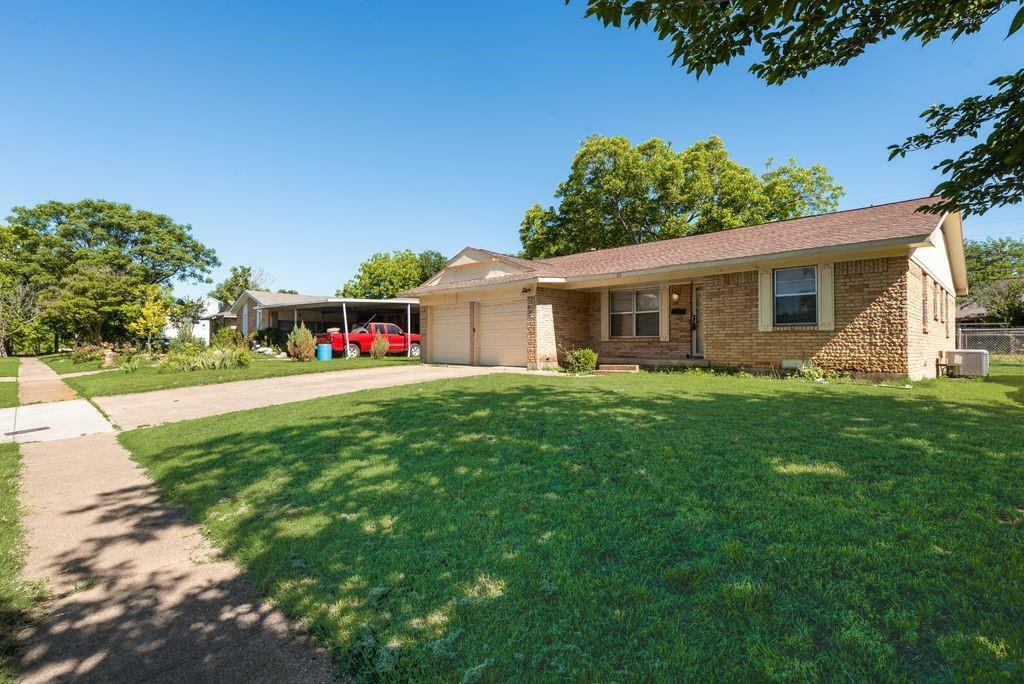 Property Photo: 311 Azalea Lane TX 75137
