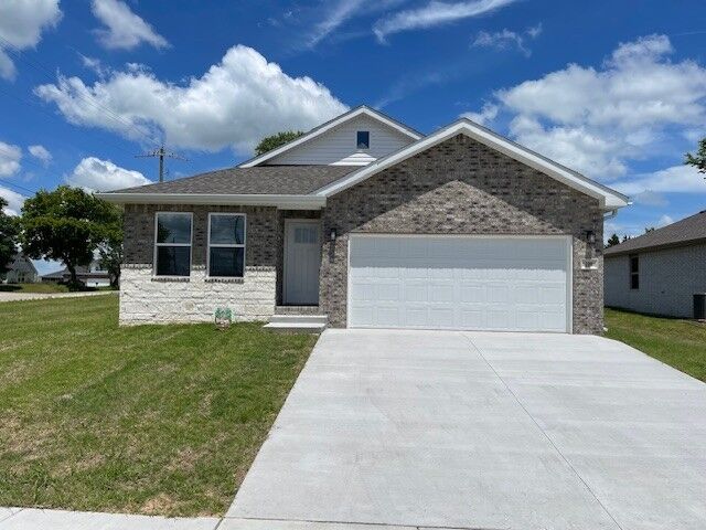 100 Keaton Street  Prairie Grove AR 72753 photo