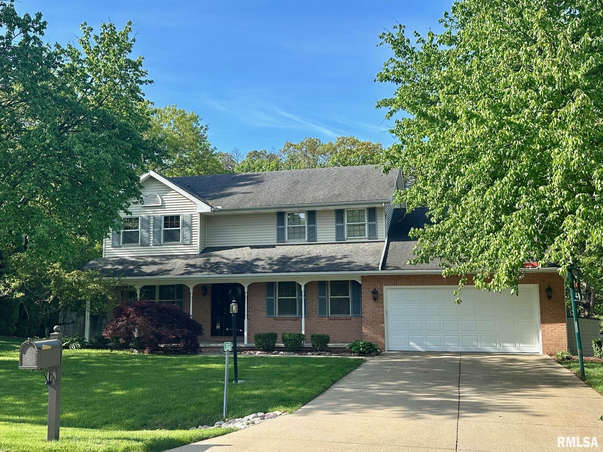 303 E White Oak Court  East Peoria IL 61611 photo