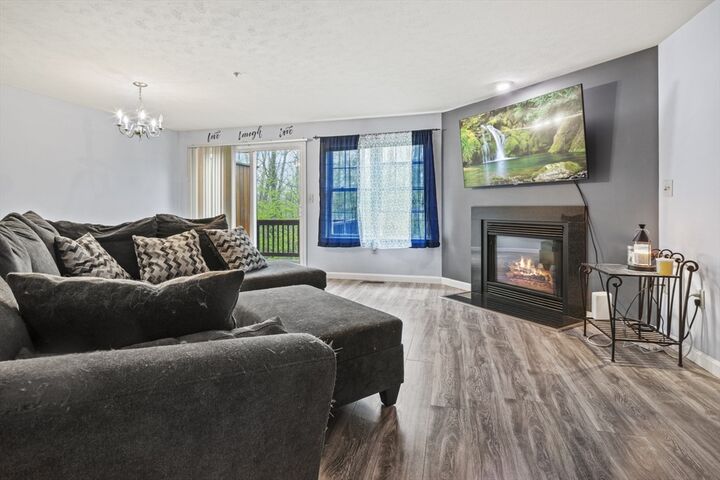 Property Photo:  96 Caspian Way 96  MA 01420 