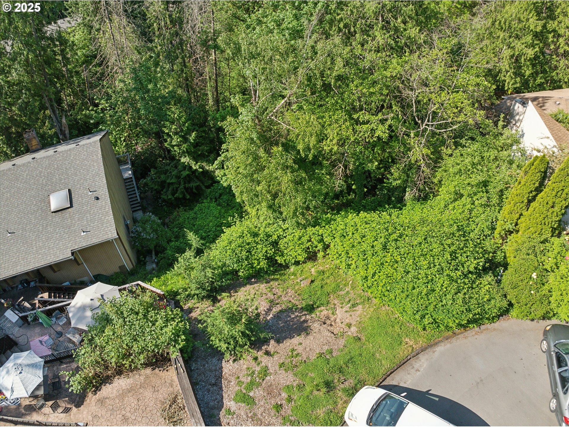 Property Photo: 9825 SW Ventura Ct OR 97223