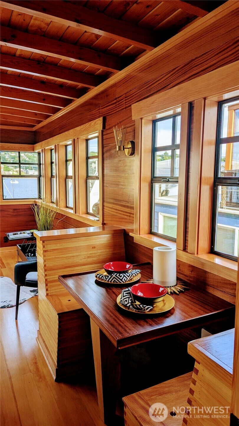 Property Photo: 2040 Westlake Avenue N 17 WA 98109