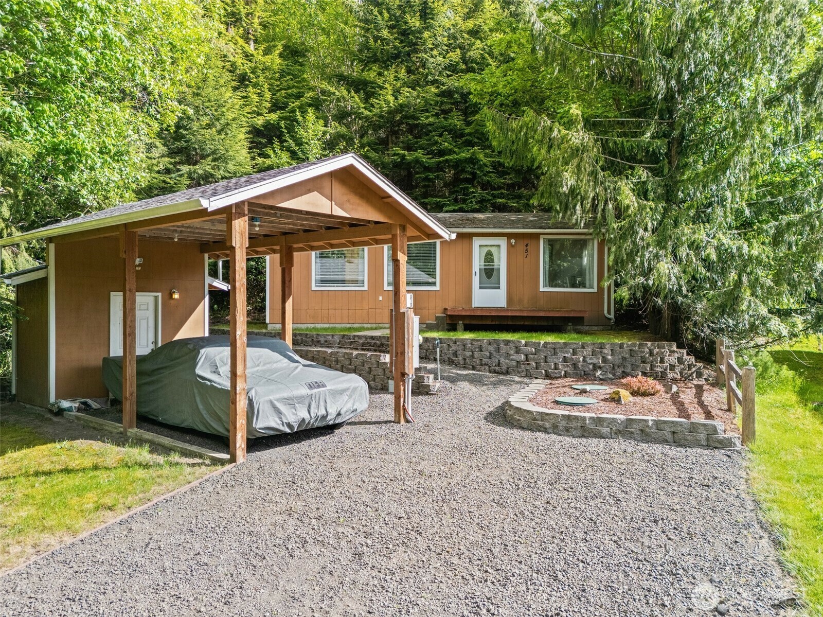 Property Photo: 451 SE Alpine Avenue WA 98584