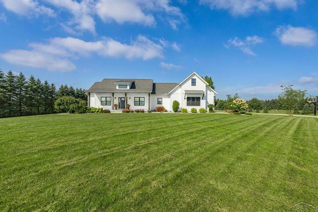 Property Photo: 5353 N Graham Road MI 48623