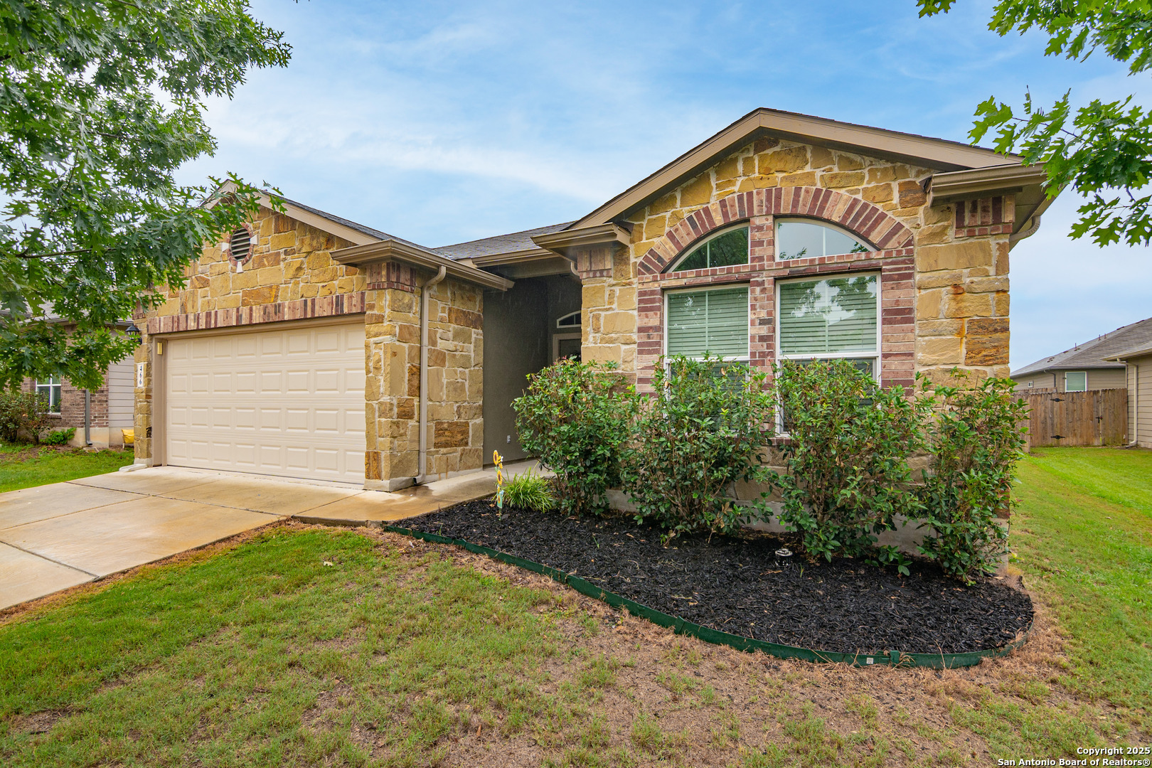 Property Photo: 466 Sand Trail TX 78130