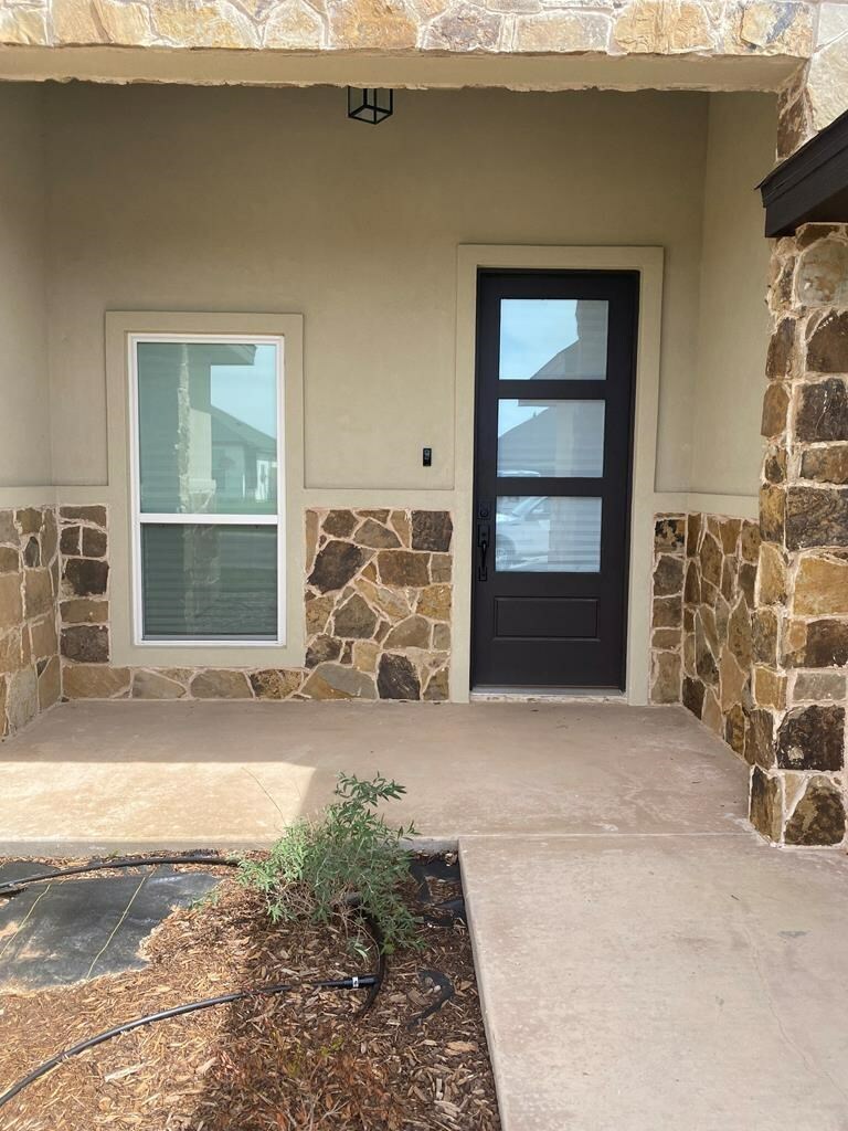 Property Photo: 5610 Slayde St TX 76904