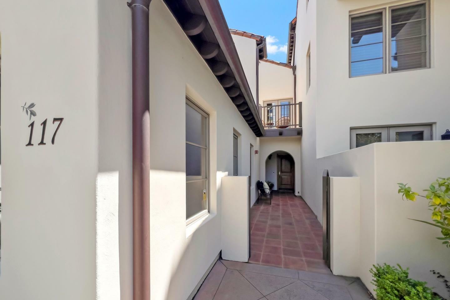 Property Photo: 117 West 3rd Avenue CA 94402