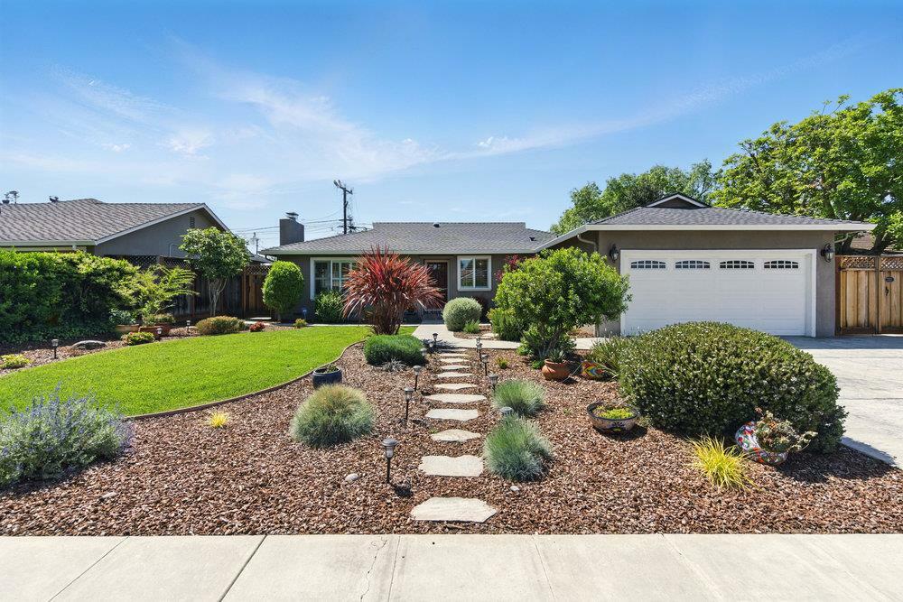 Property Photo: 843 South Genevieve Lane CA 95128