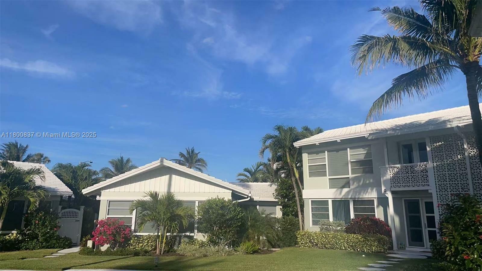 Property Photo: 320 S Ocean Blvd Un FL 33483