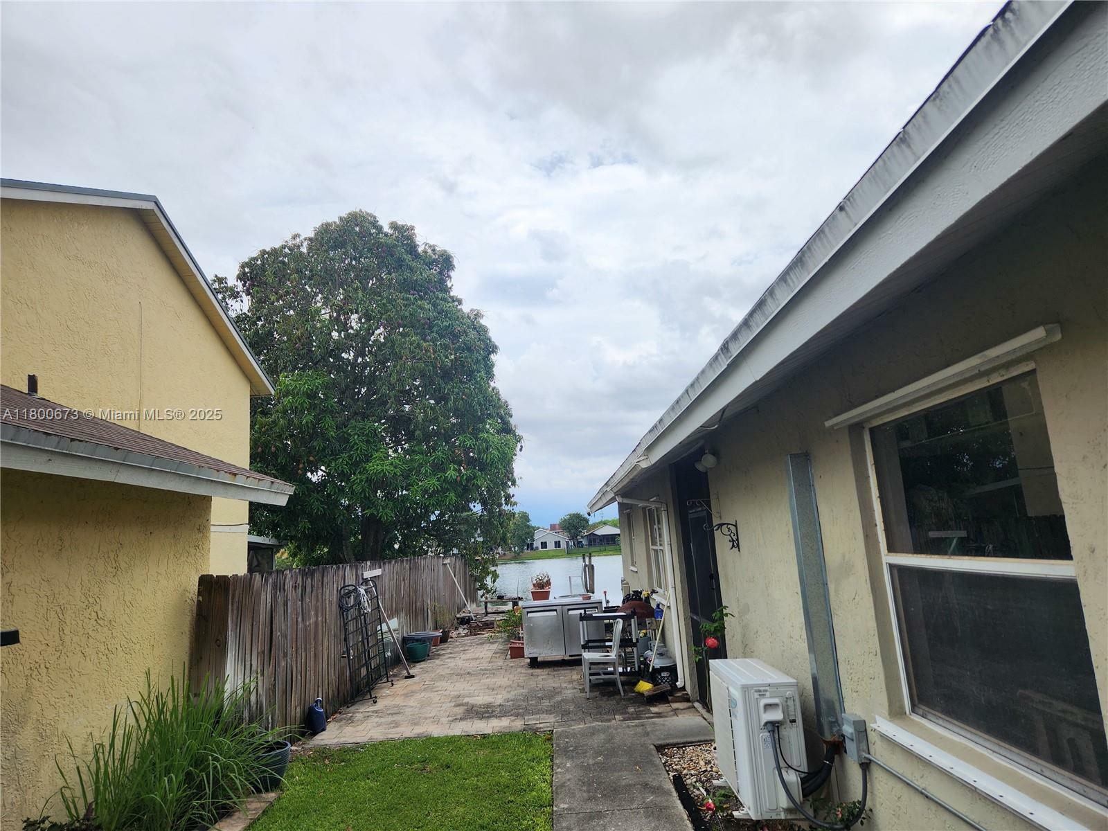 Property Photo: 10000 SW 9th Ct FL 33025