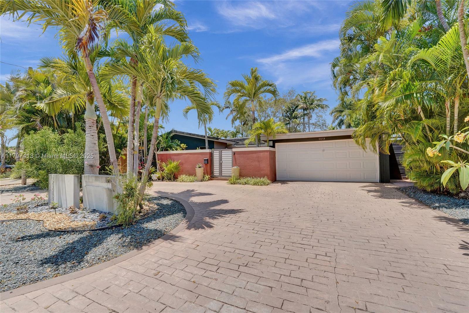 2213 NE 17th Ave  Wilton Manors FL 33305 photo