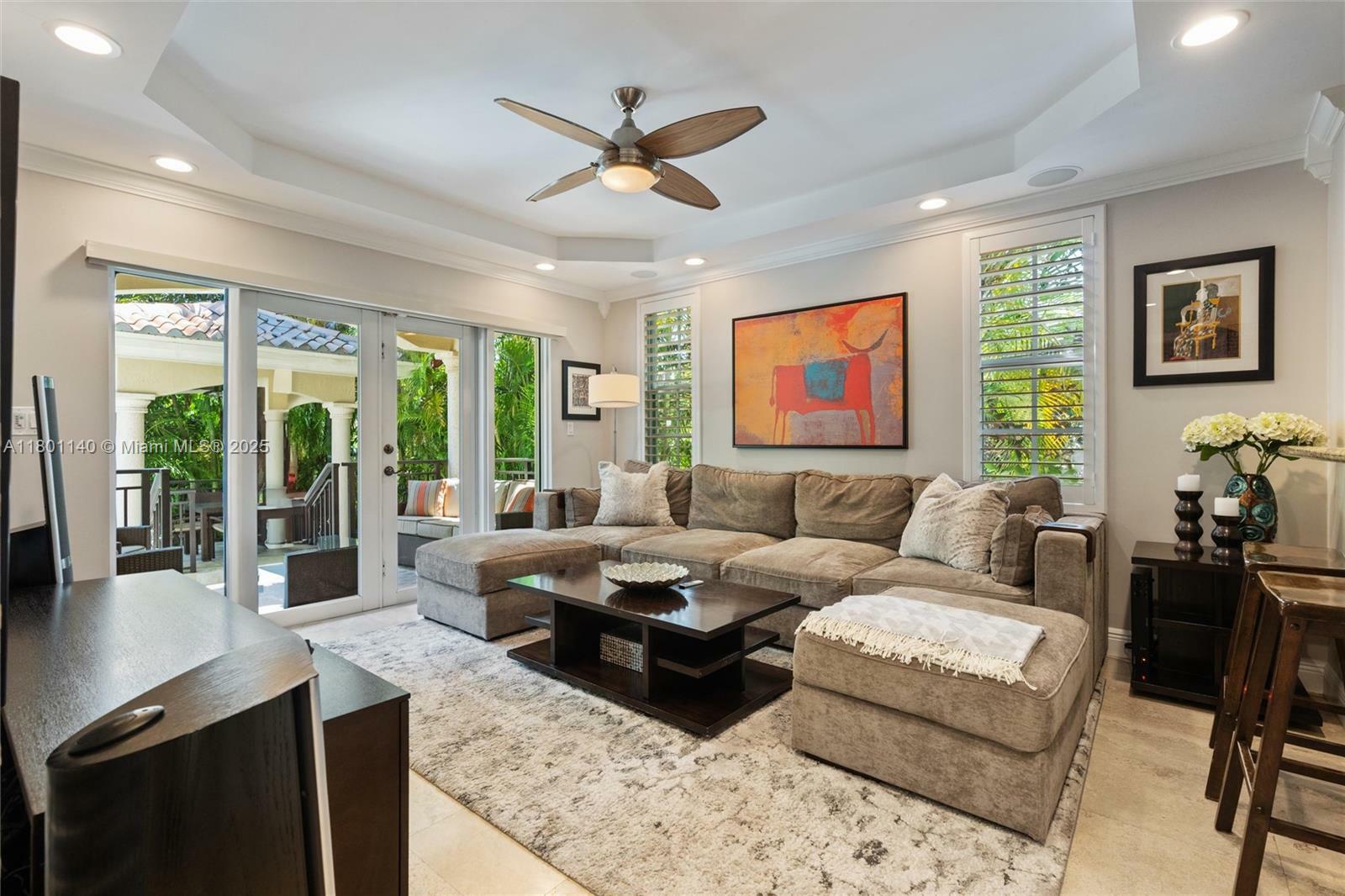 Property Photo: 826 Malaga Ave FL 33134