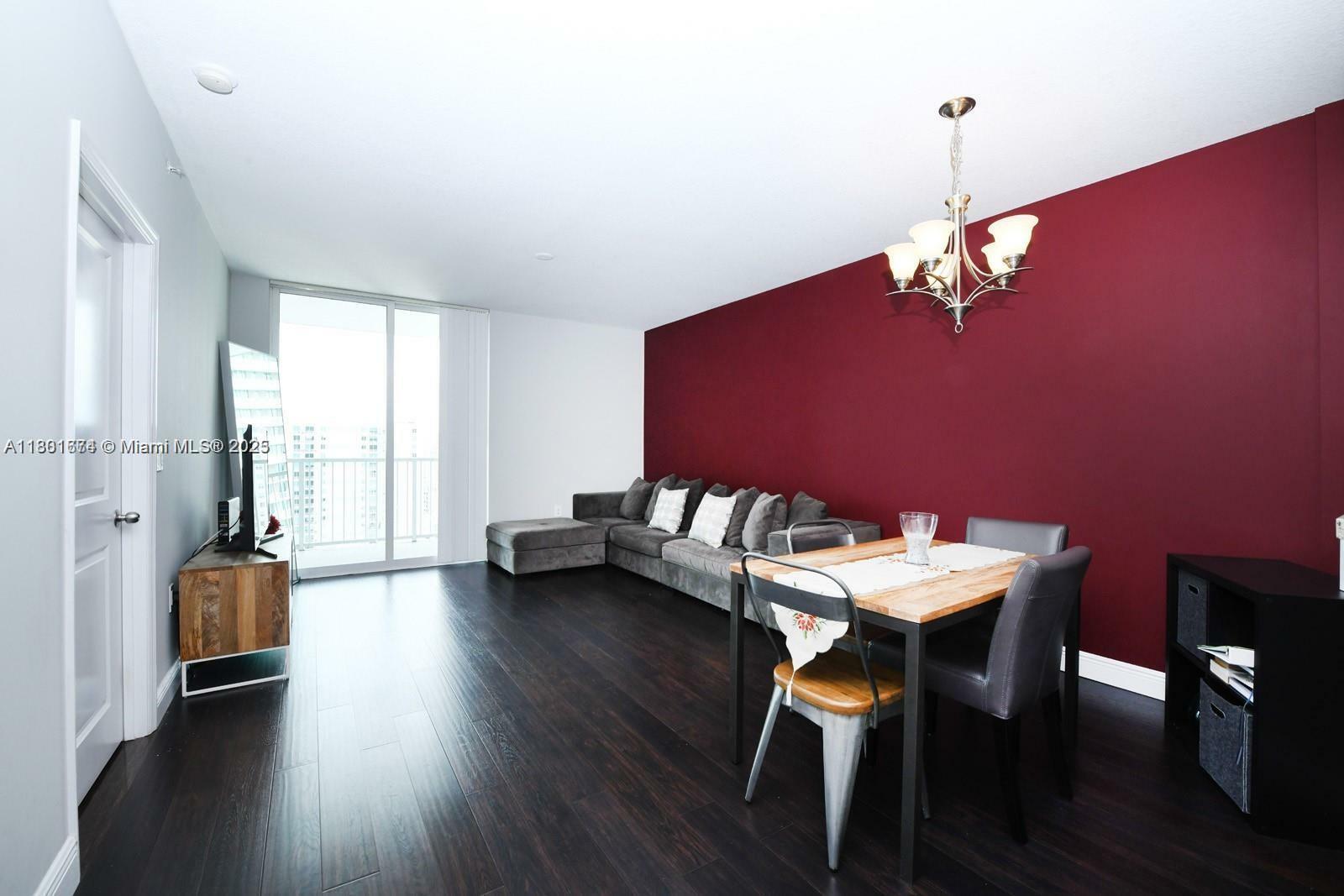 Property Photo: 1250 S Miami Ave 1807 FL 33130