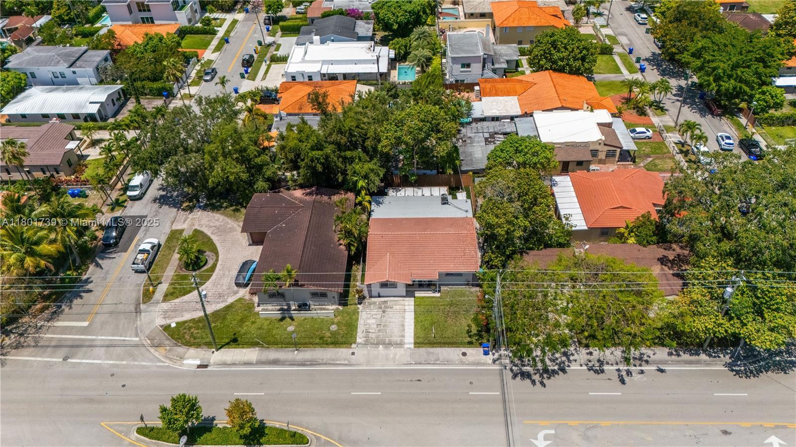 Property Photo: 2340 SW 17th Ave FL 33145
