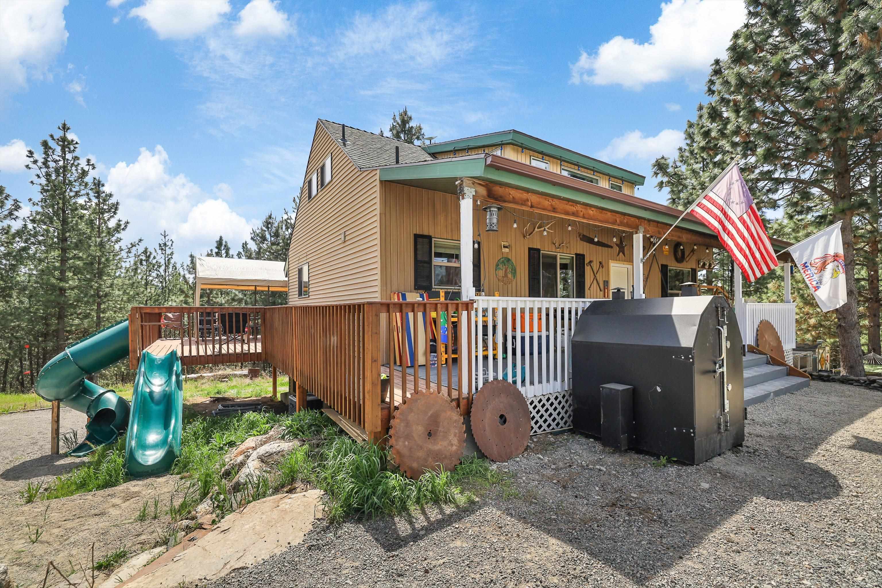 Property Photo: 15205 N Scribner Branch Rd WA 99217