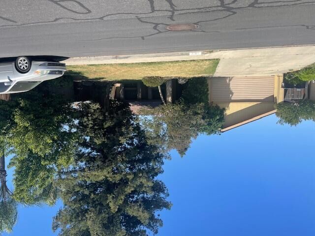 Property Photo: 2910 S Fulgham Street CA 93277