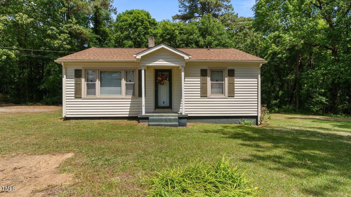 3899 Warrenton Road  Henderson NC 27537 photo
