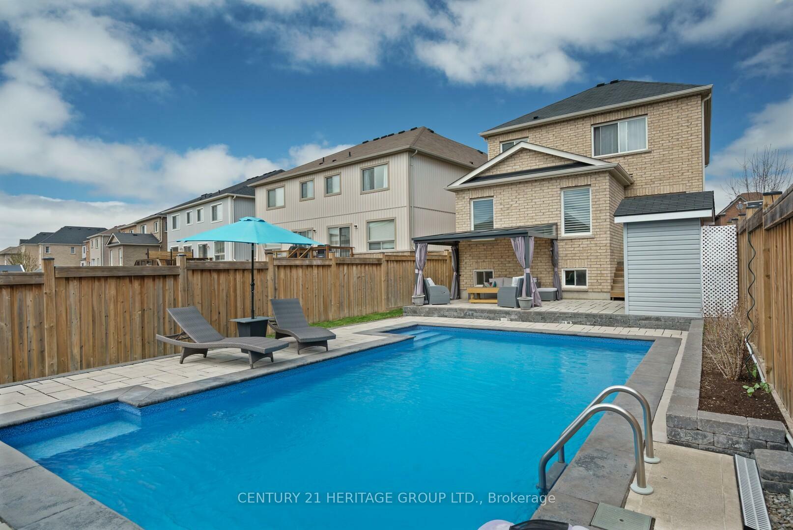 Property Photo: 107 Rutherford Road ON L3Z 0P6