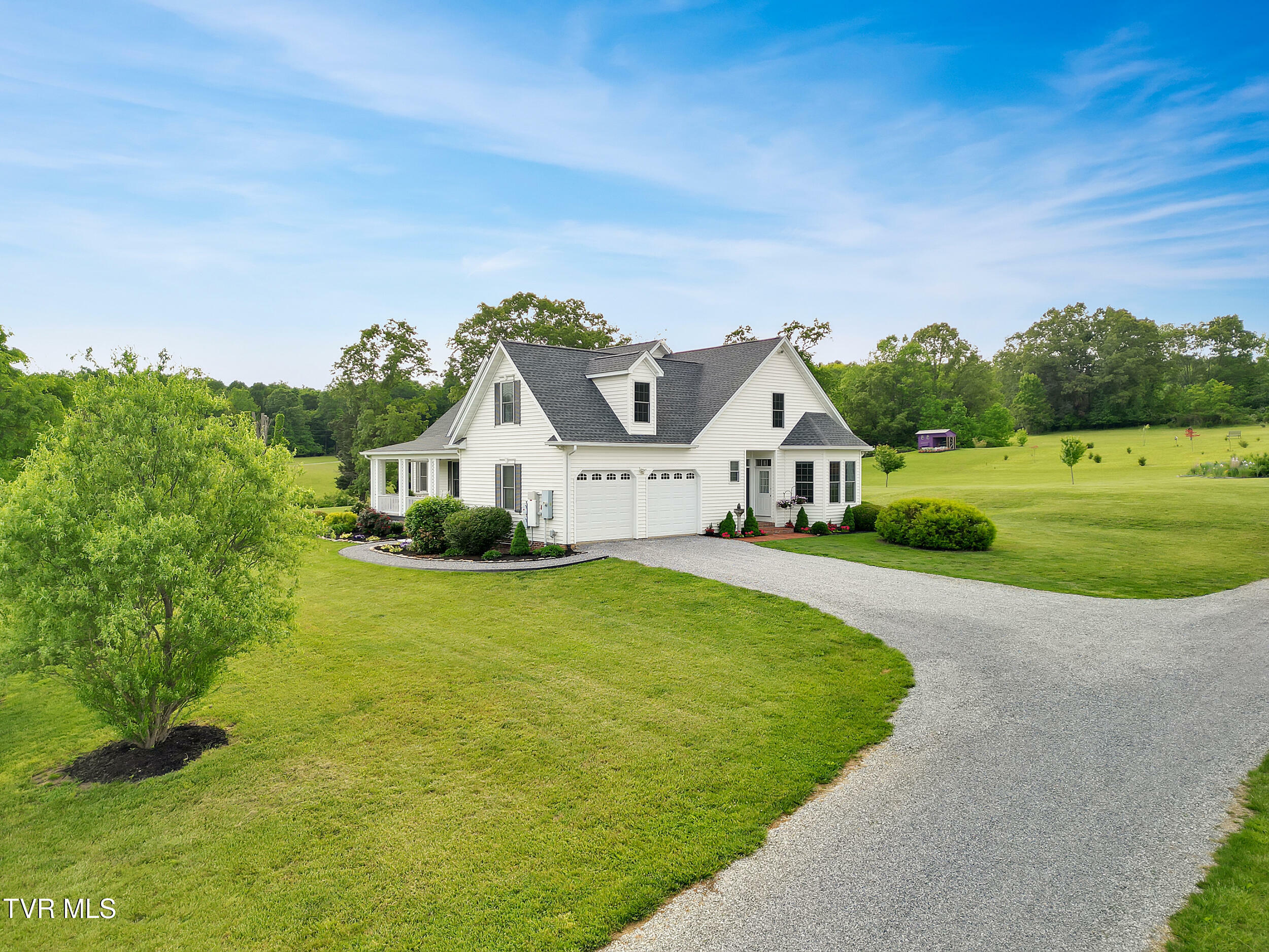 Property Photo:  1905 Martin Road  TN 37681 