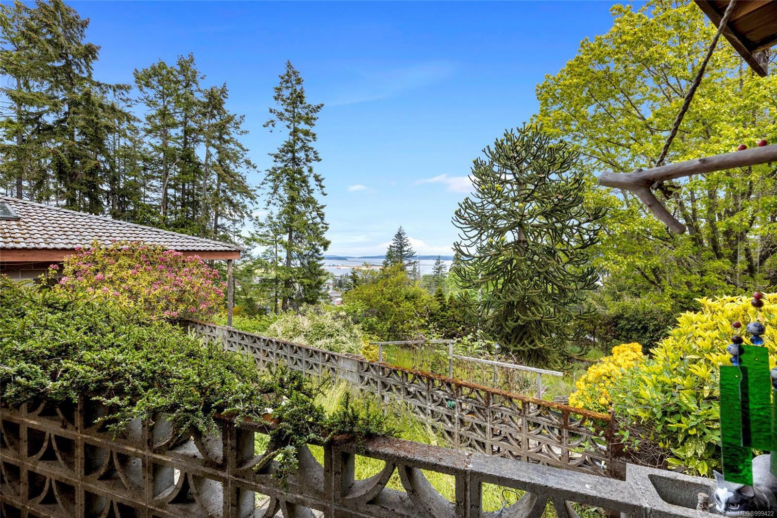 Property Photo: 7908 Osborne Bay Rd BC V0R 1R0