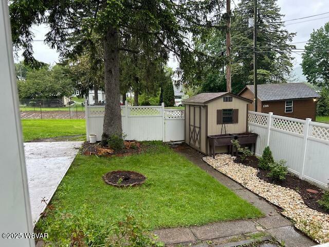 Property Photo: 716 Cemetery Street PA 17701