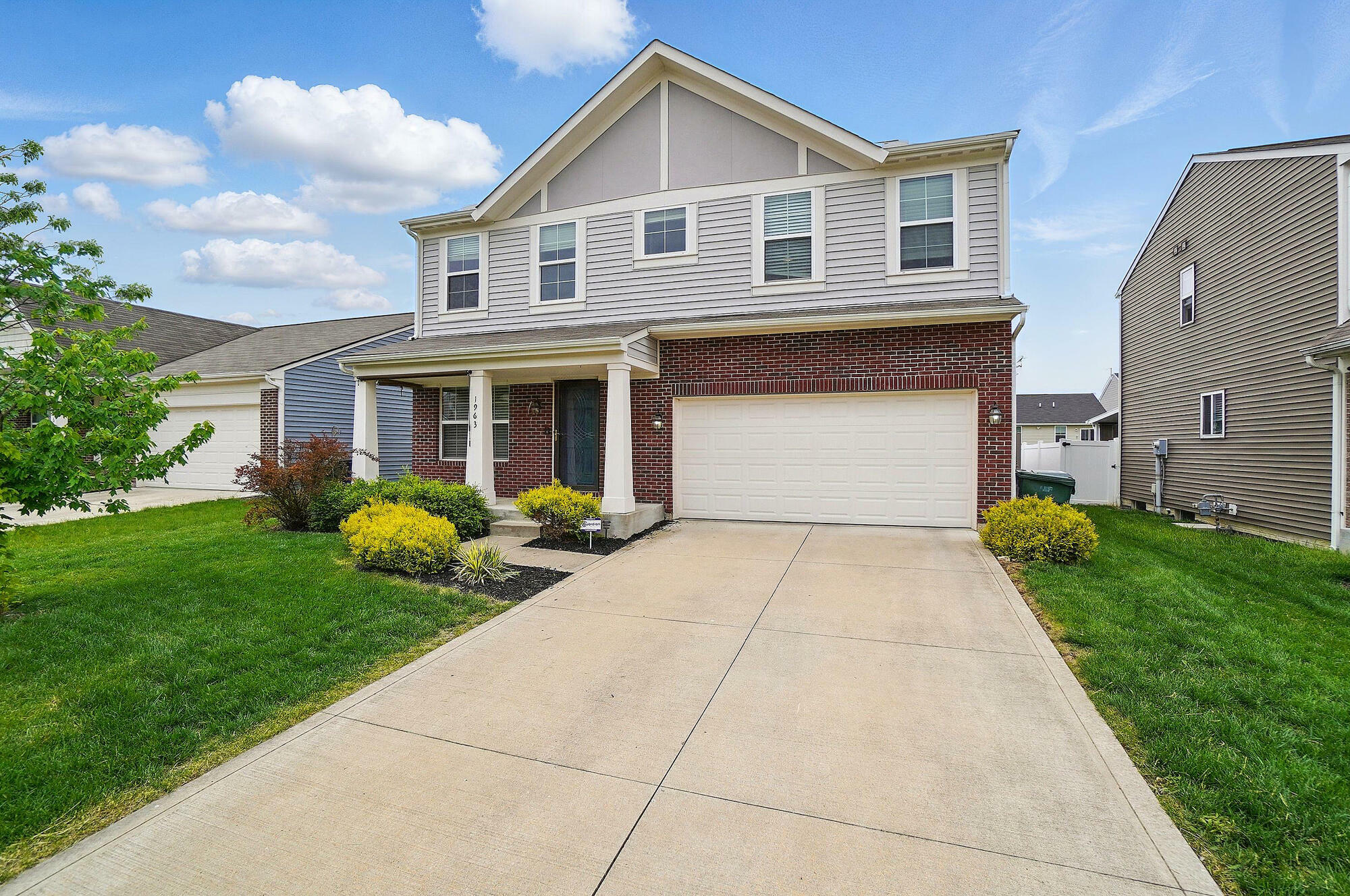 Property Photo: 1963 Spring Cove Drive OH 43123