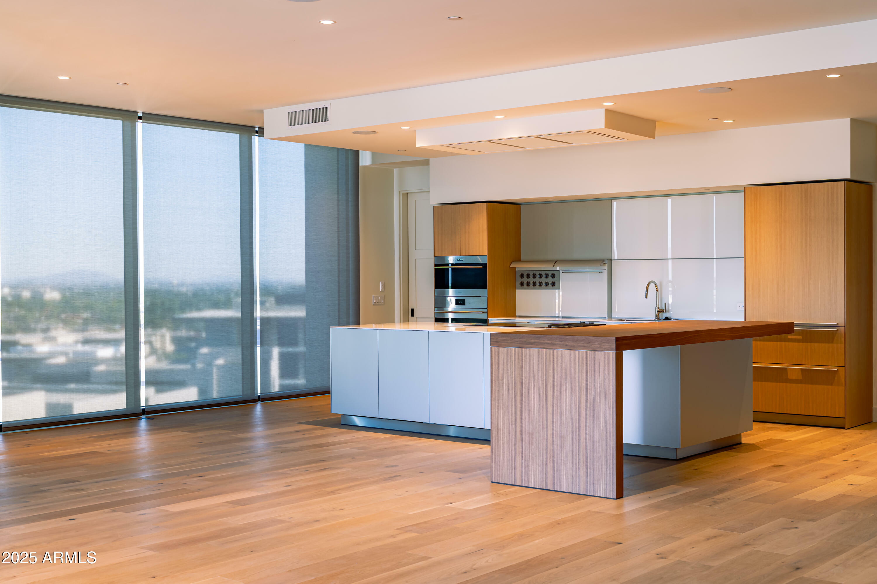 Property Photo:  5000 N Camelback Ridge Road 410  AZ 85251 
