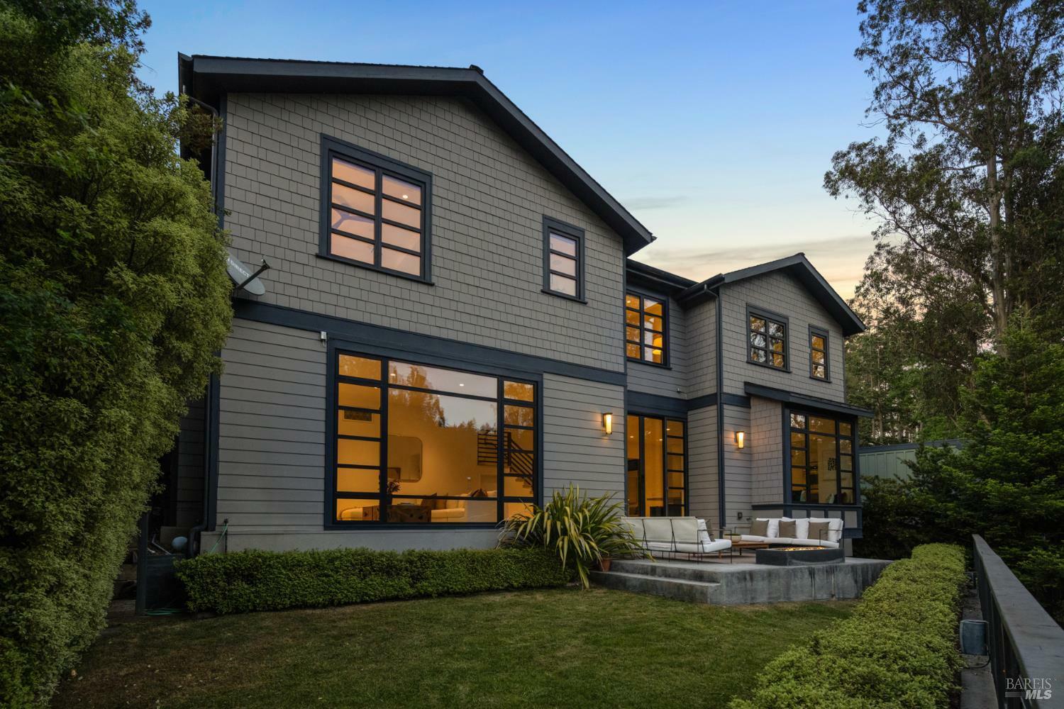 Property Photo: 409 Montford Avenue CA 94941